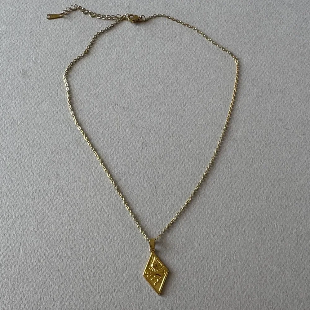 Gold moon star Pendant Necklace M675